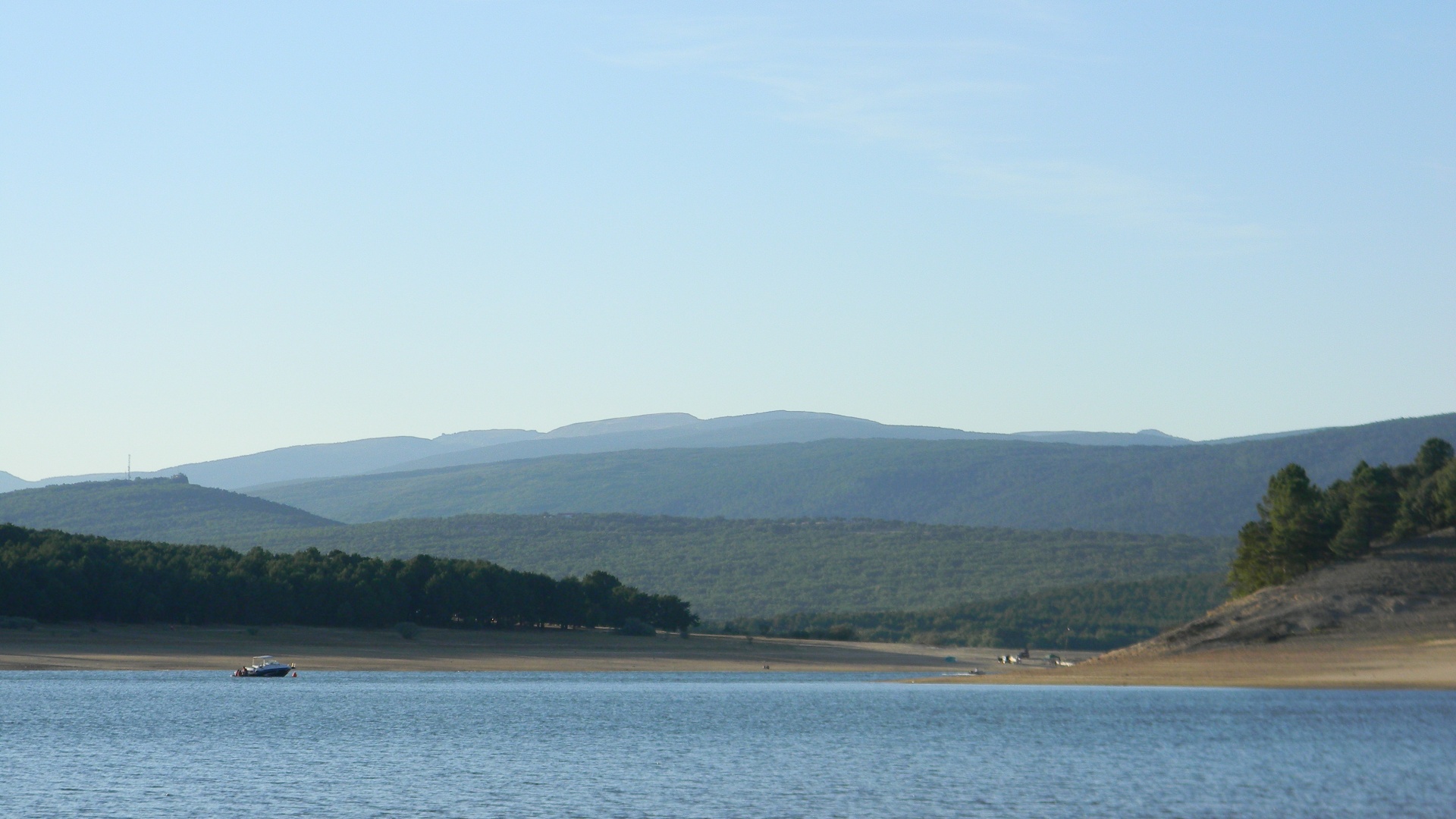 Mountain lake surrounded by peaks in a Portuguese nature reserve
